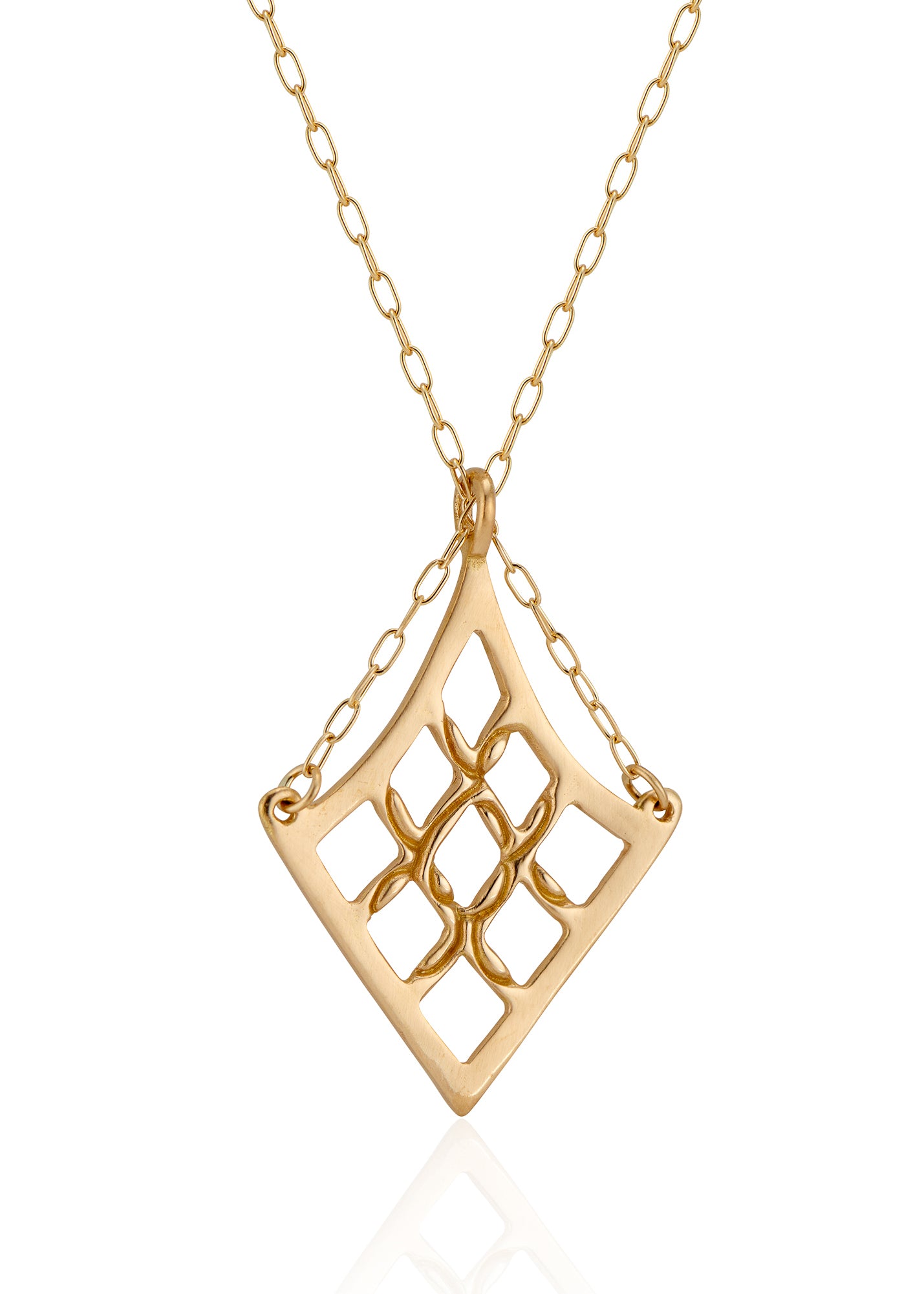 As formidable as the princess for which it is named. With its detailed gold lattice work, the Petite Shera necklace is a smaller version of the Shera necklace. A balance of delicate, bold and eye-catching, this is an empowering piece that makes a statement.
